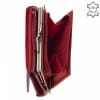 Csodálatos piros színben készített, kis méretű, croco mintás női pénztárca modell fém logós fedéllel, minden női táskában kényelmesen elfér.