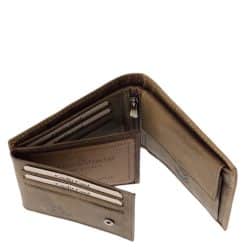 Praktikus kialakítású, vintage stílusú barna, vadász férfi bőr pénztárca minőségi valódi bőrből, RFID védelemmel, díszdobozban.