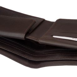 RFID védelemmel ellátott klasszikus barna színű férfi bőr pénztárca, mely 100%-ban valódi, minőségi bőrök felhasználásával készült.