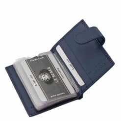 Elegáns, minőségi díszdobozba csomagolt, kis méretű, kék színben gyártott, valódi bőr kártyatartó RFID védelemmel ellátva.
