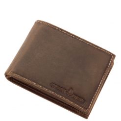 Matt barna RFID vadász bőr pénztárca, melyet férfi vásárlóink igényeire szabtunk, minőségi és mutatós GreenDeed díszdobozban kapható.