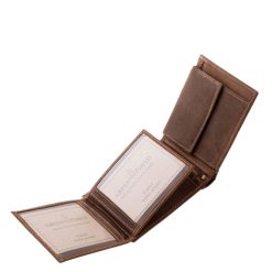 Ez a GREENDEED horgász férfi bőr pénztárca harcsa mintával díszítve, természetes barna árnyalatú, vintage hatású, kiváló minőségű bőrből készül.