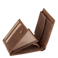 Ez a GREENDEED horgász férfi bőr pénztárca harcsa mintával díszítve, természetes barna árnyalatú, vintage hatású, kiváló minőségű bőrből készül.